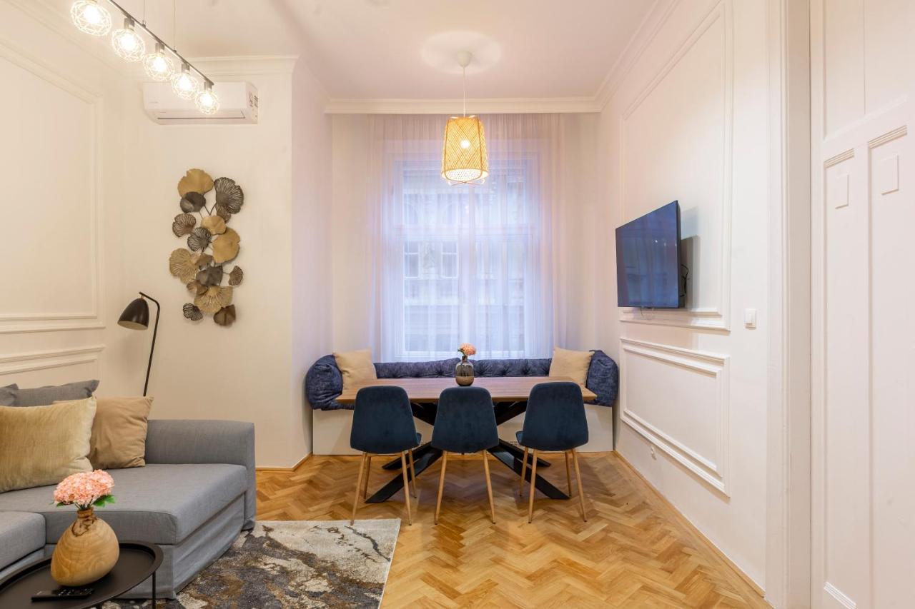 Glamorous Modern Apartment In The Hearth Of Budapest Kültér fotó